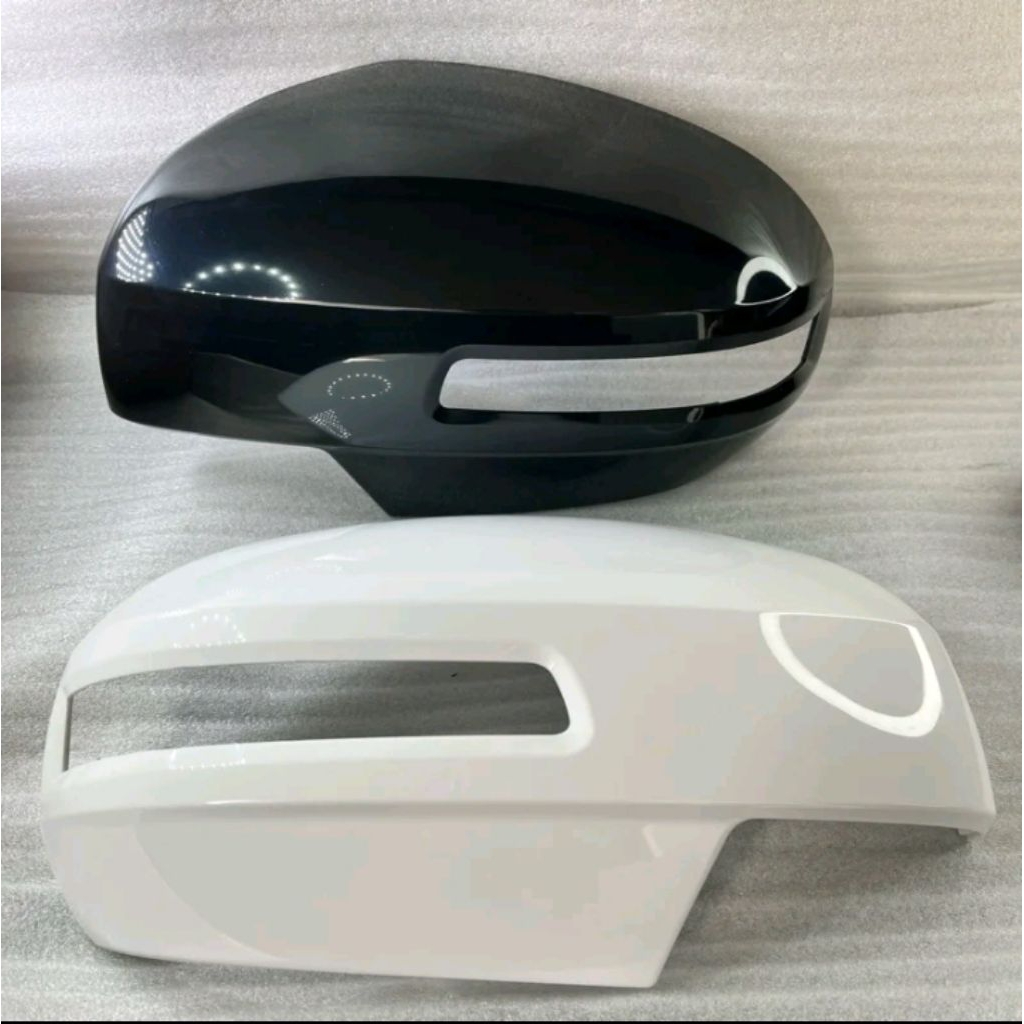 Cover spion mobil Ertiga lama tahun 2012-2015 type GL GX