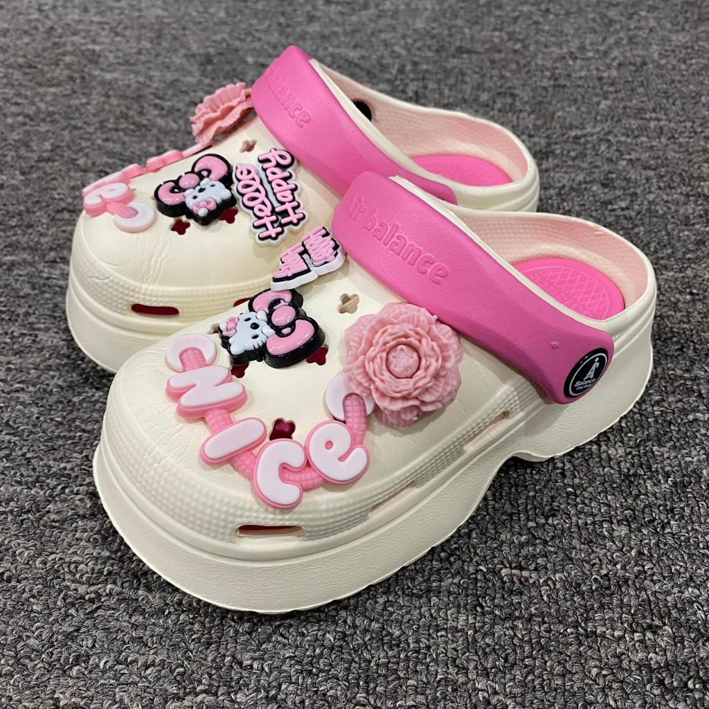 819S Air Balance Hello Kitty Sandal Cewek Anak Tanggung Sandal  Baim Anti Slip