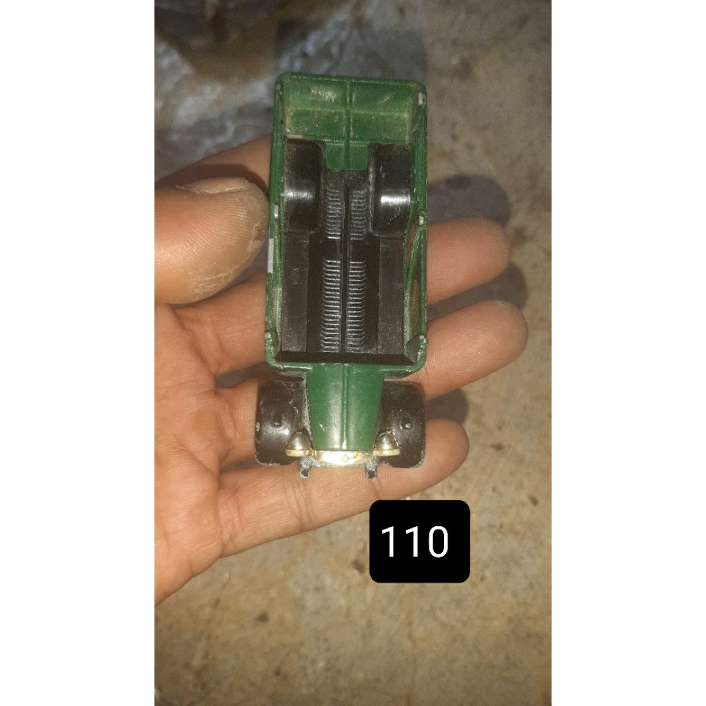 diecast lledo wakefield castrol motor oil junk