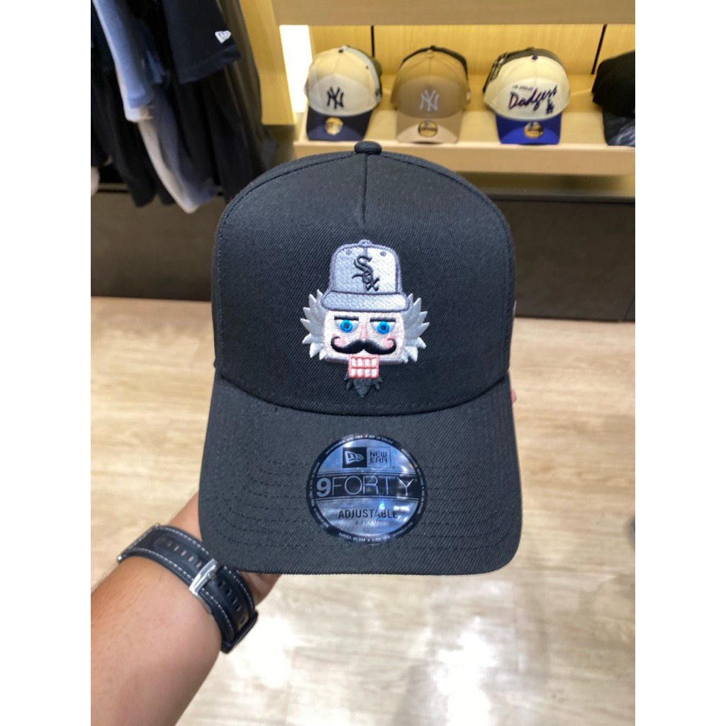 Topi New Era 940 A Frame Black Christmas 2025