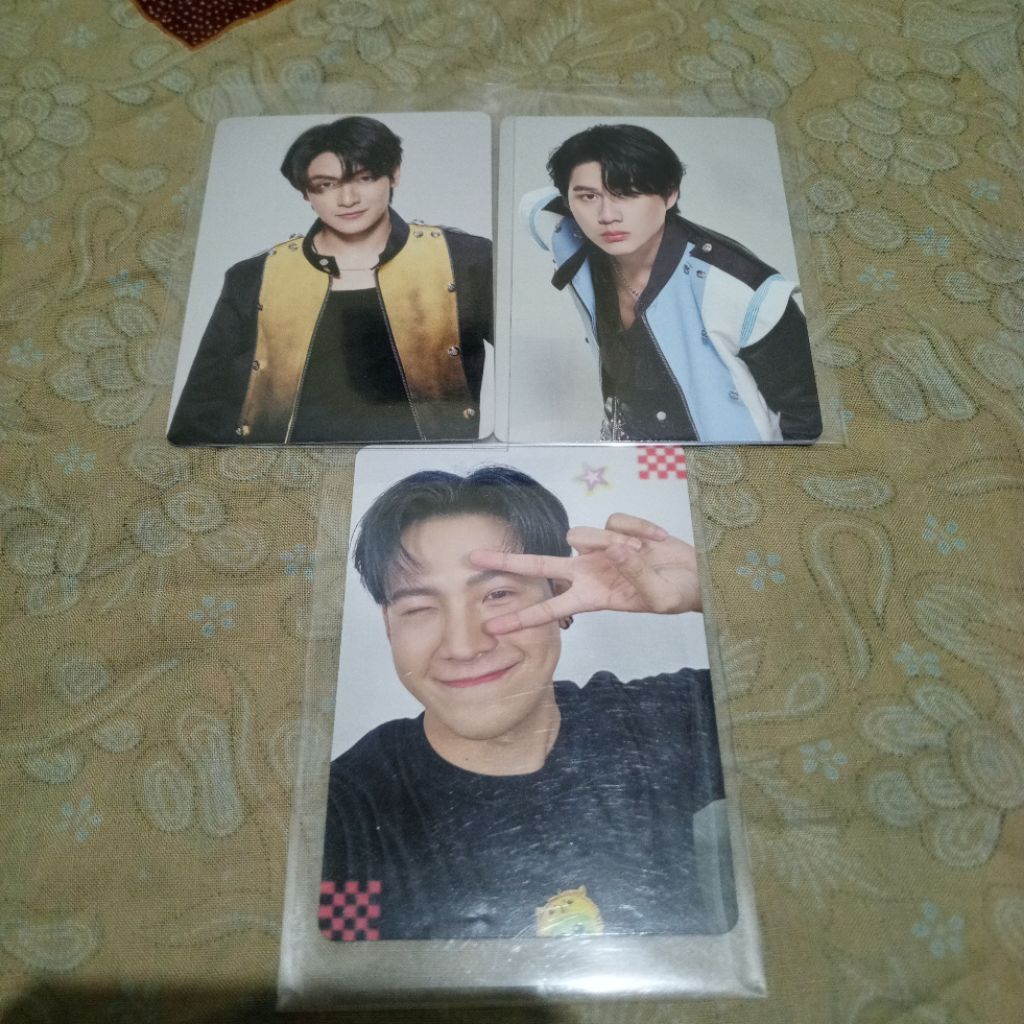 (Ready Stock Ina) Collectible Random Card (CC Selfie dan LOL 2024) Joong Winny Singto