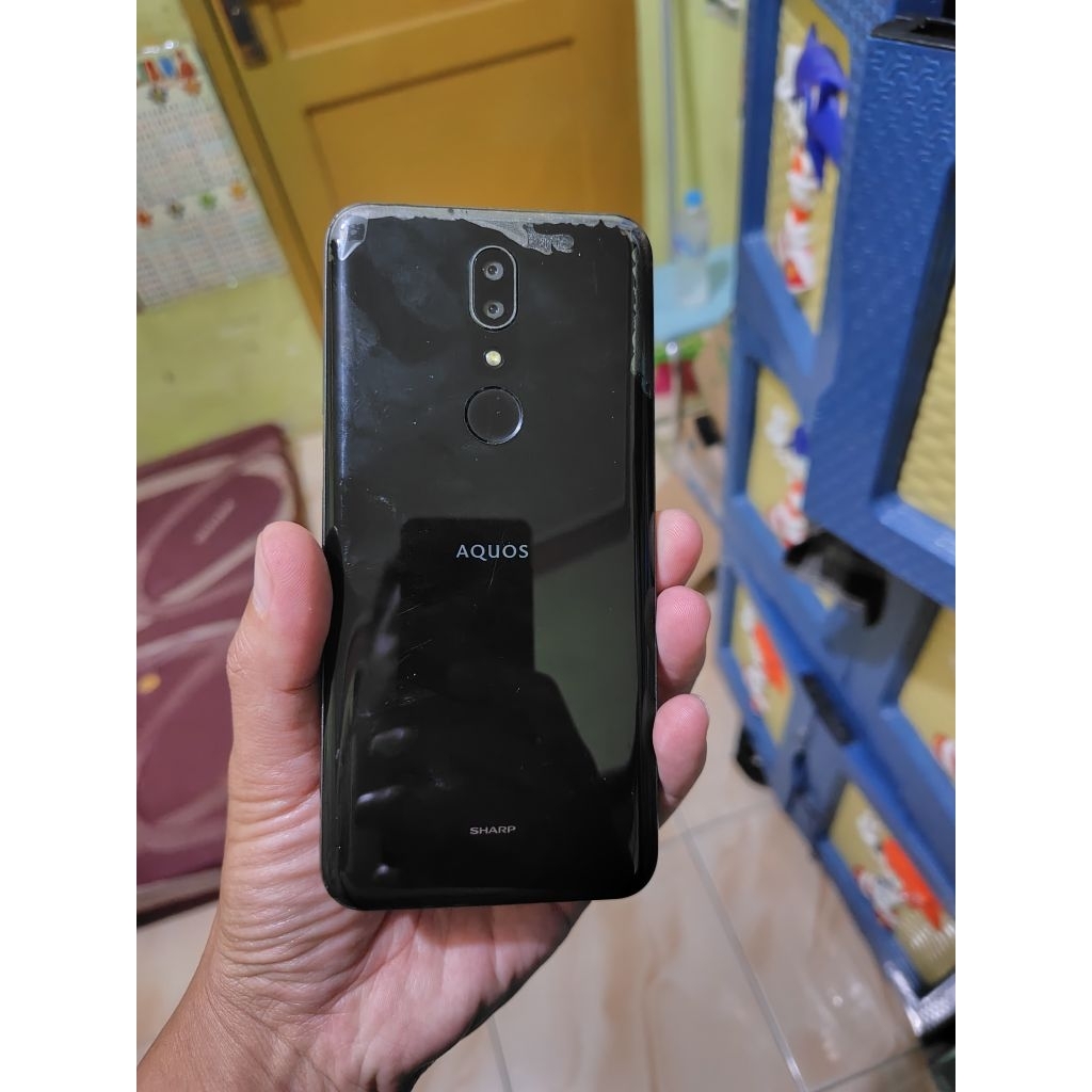 Sharp Aquos V ram 4/64 Snapdragon 835