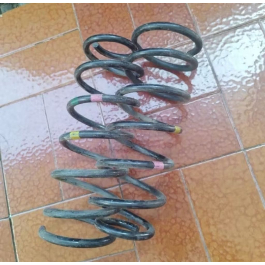 PER KEONG DEPAN SUZUKI CARRY TAYO