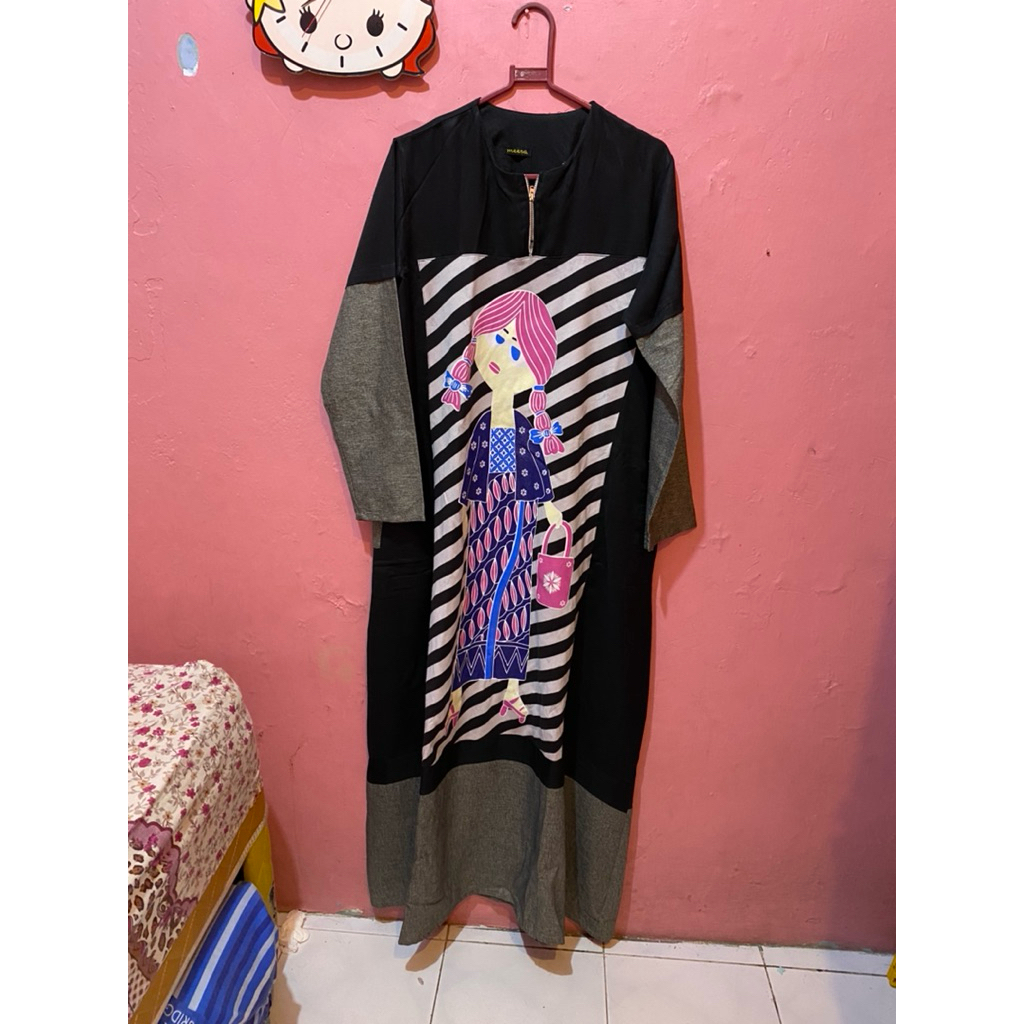Preloved gamis hitam LD 105