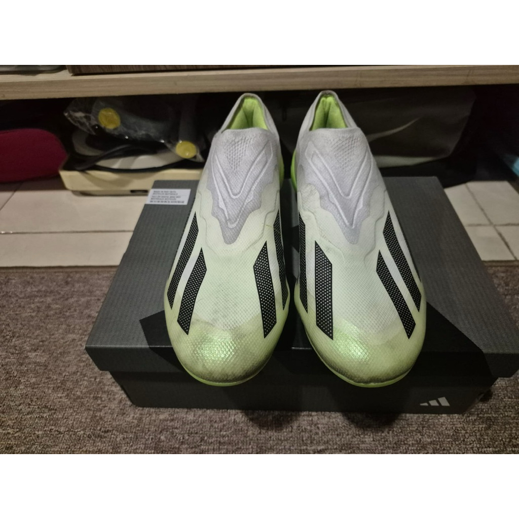 Sepatu Bola Adidas Crazyfast .1 Laceless FG