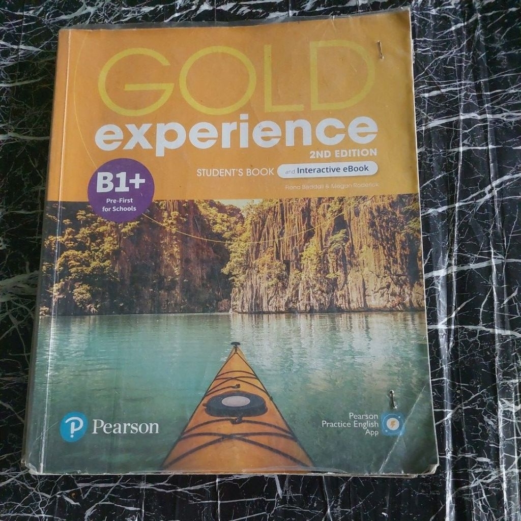 GOLD EXPERIENCE B1+ STUDENTS BOOK
