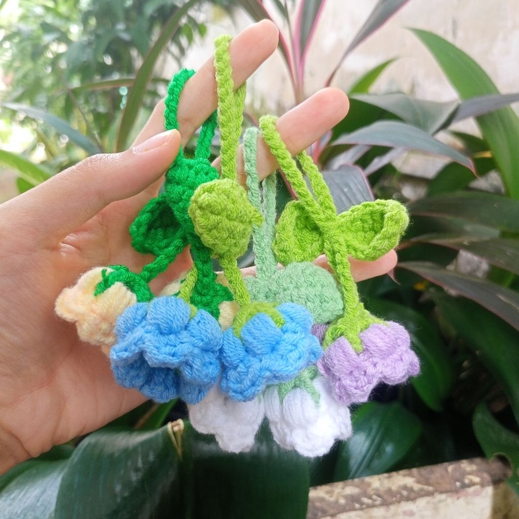 Amigurumi bunga Lily/ganci amigurumi rajut bunga Lily/gantungan kunci/kado hadiah