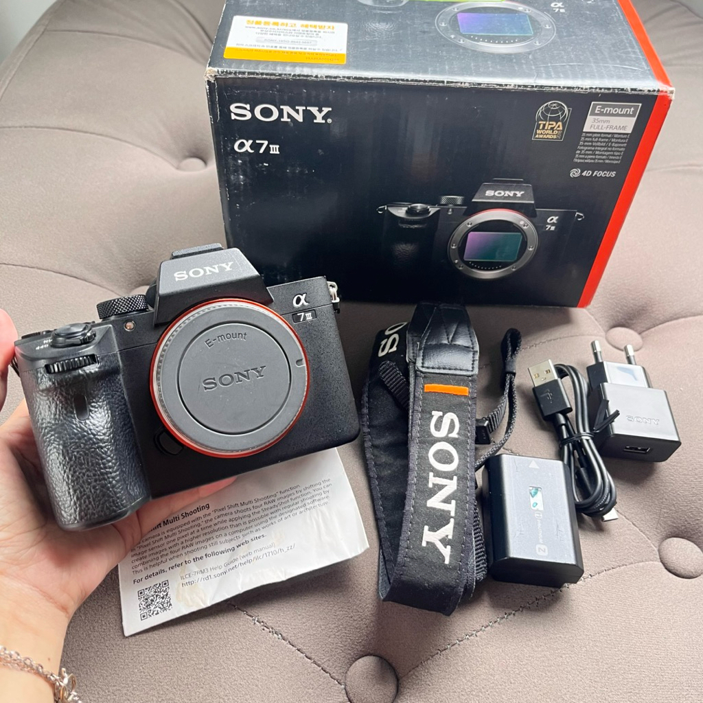 SONY A7III A7 MARK III BODY ONLY MULUS (SEPERTI BARU)