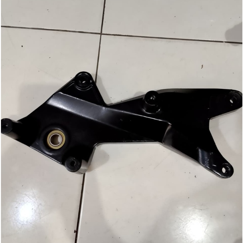 SWING ARM ASSY SUZUKI HAYATE/SKYWAVE UNTUK RUBAHAN BEAT ORIGINAL