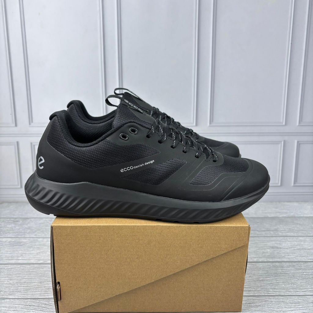 SEPATU LARI PRIA ECCO TRAIL RUN TRIPLE BLACK