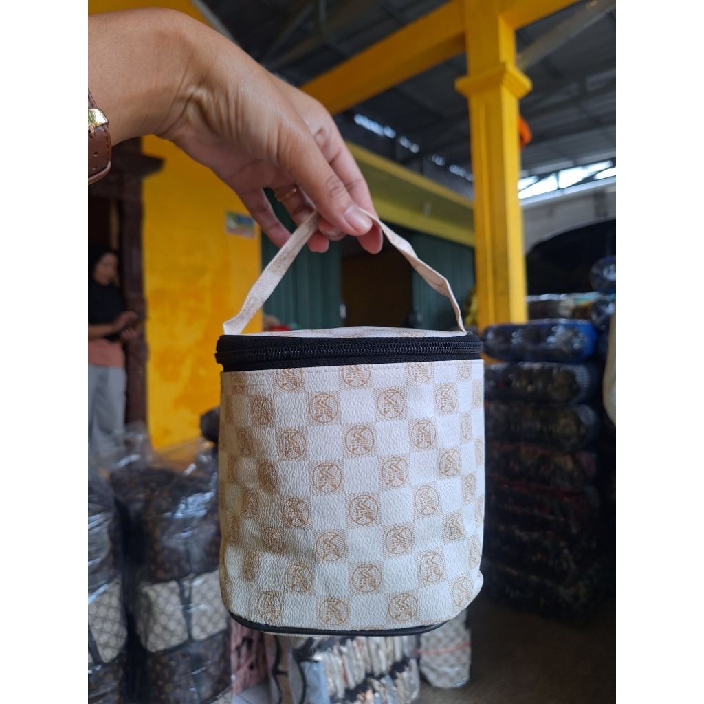 Pouch makeup bulat/Pouch kosmetik bulat