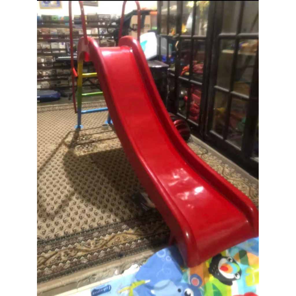 Perosotan anak seluncuran fiber