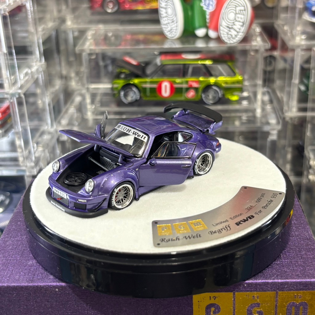 PGM 1/64 Porsche 930 RWB Violet [Unsealed]