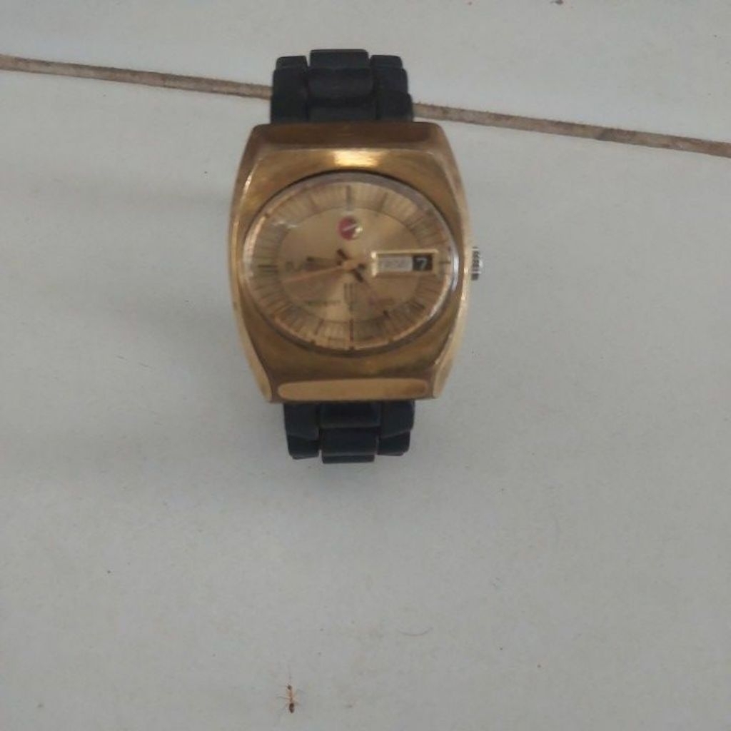 jam tangan RADO
