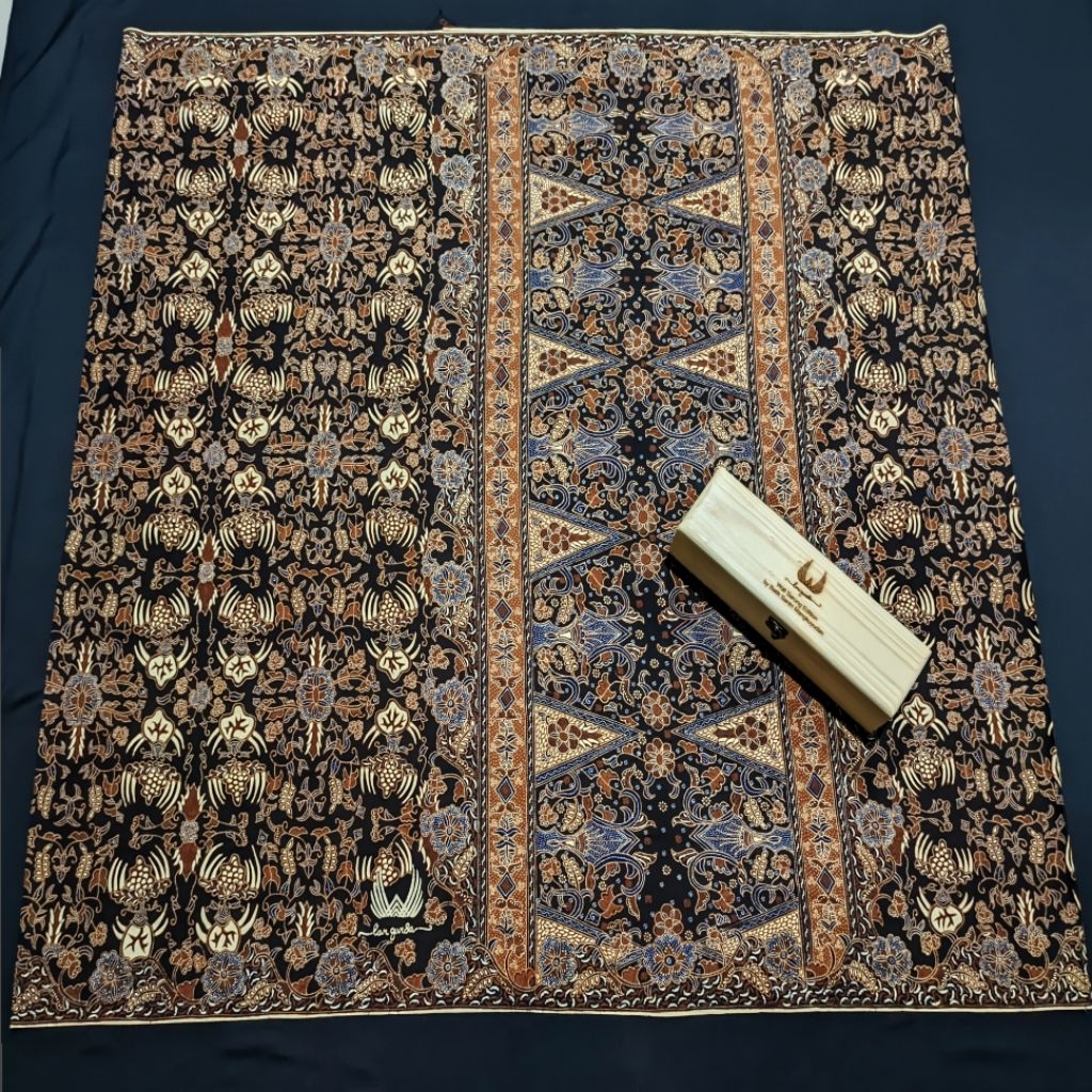 Lar Gurda : Seri Wali Sarung Edition Full Tulis | Sarung Batik Tulis Lar Gurda