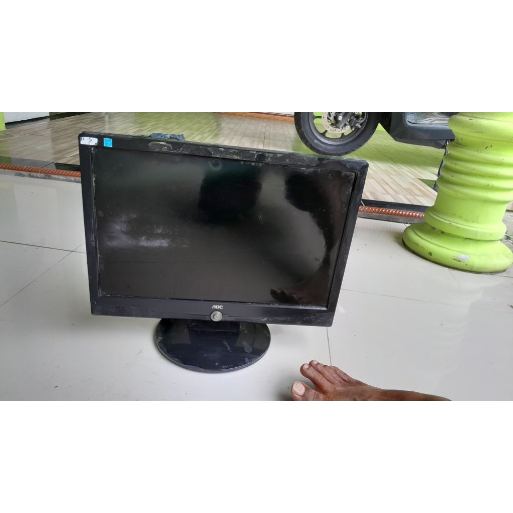 tv jadul kecil monitor kecil bekas off mati