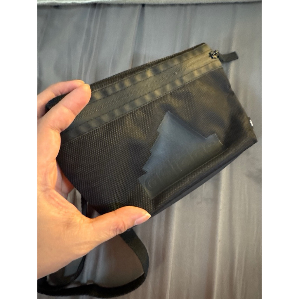 Adidas small Sling bag Original