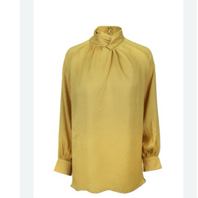 Buttonscarves Monogram Satin Drapery Blouse berwarna Gold