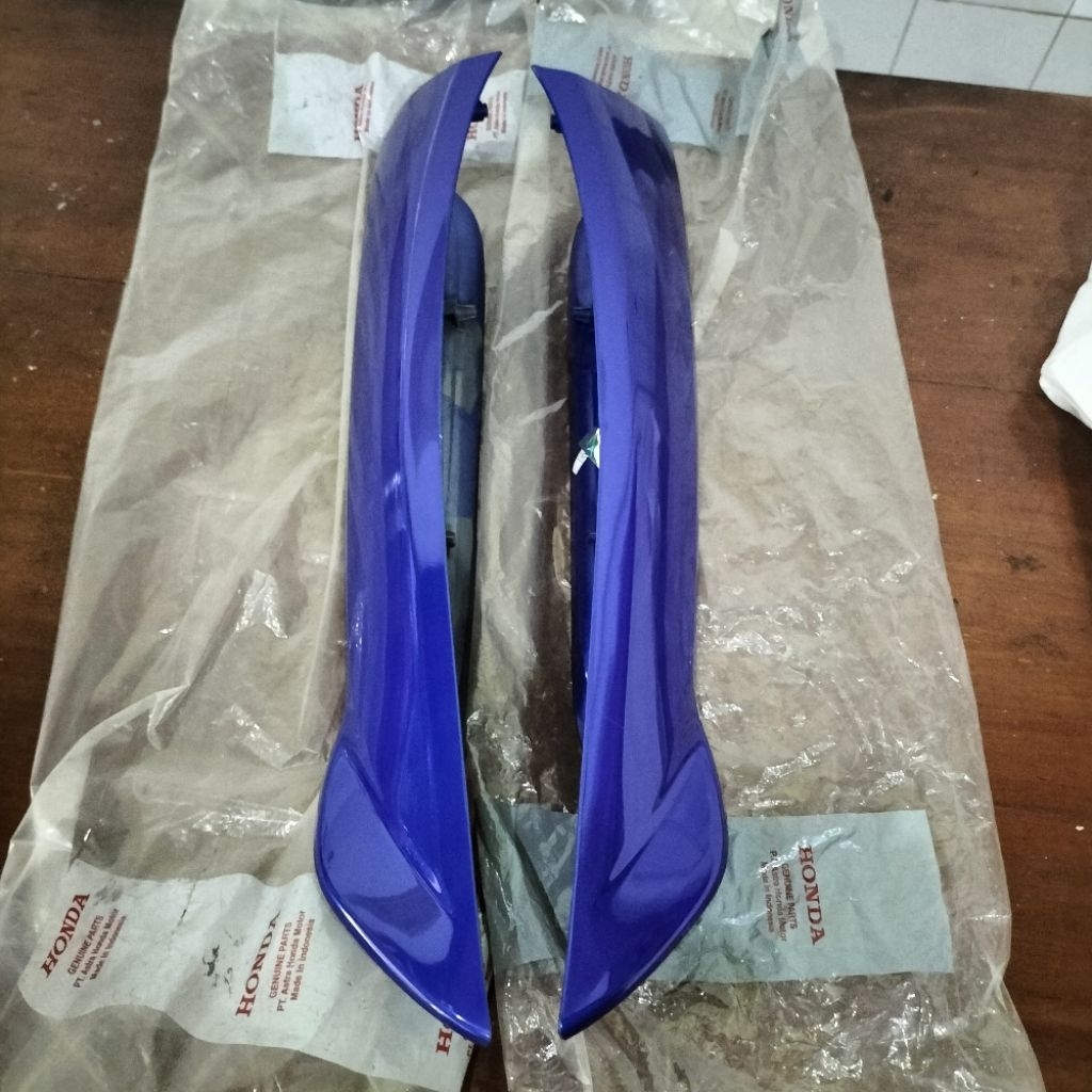 SAYAP LUAR BIRU MERAH SILVER SUPRA X125 LAMA GEN 1 ORIGINAL AHM ASLI