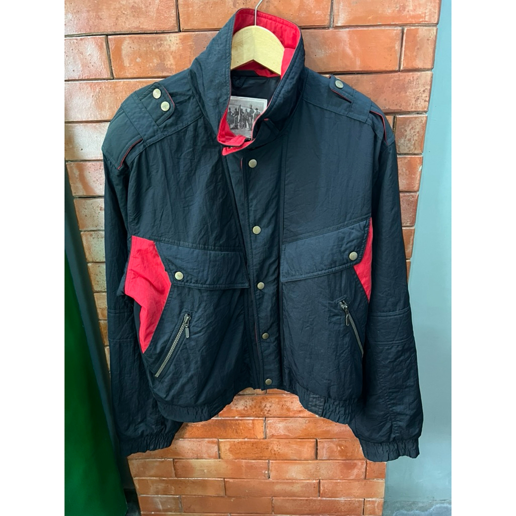 Jaket Bomber Desain Inspired by World War II