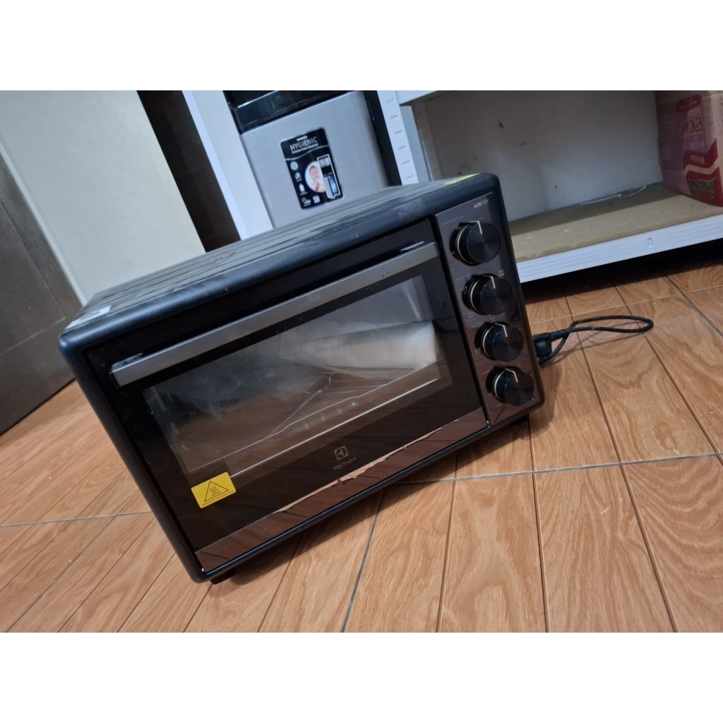 Oven Electrolux Preloved