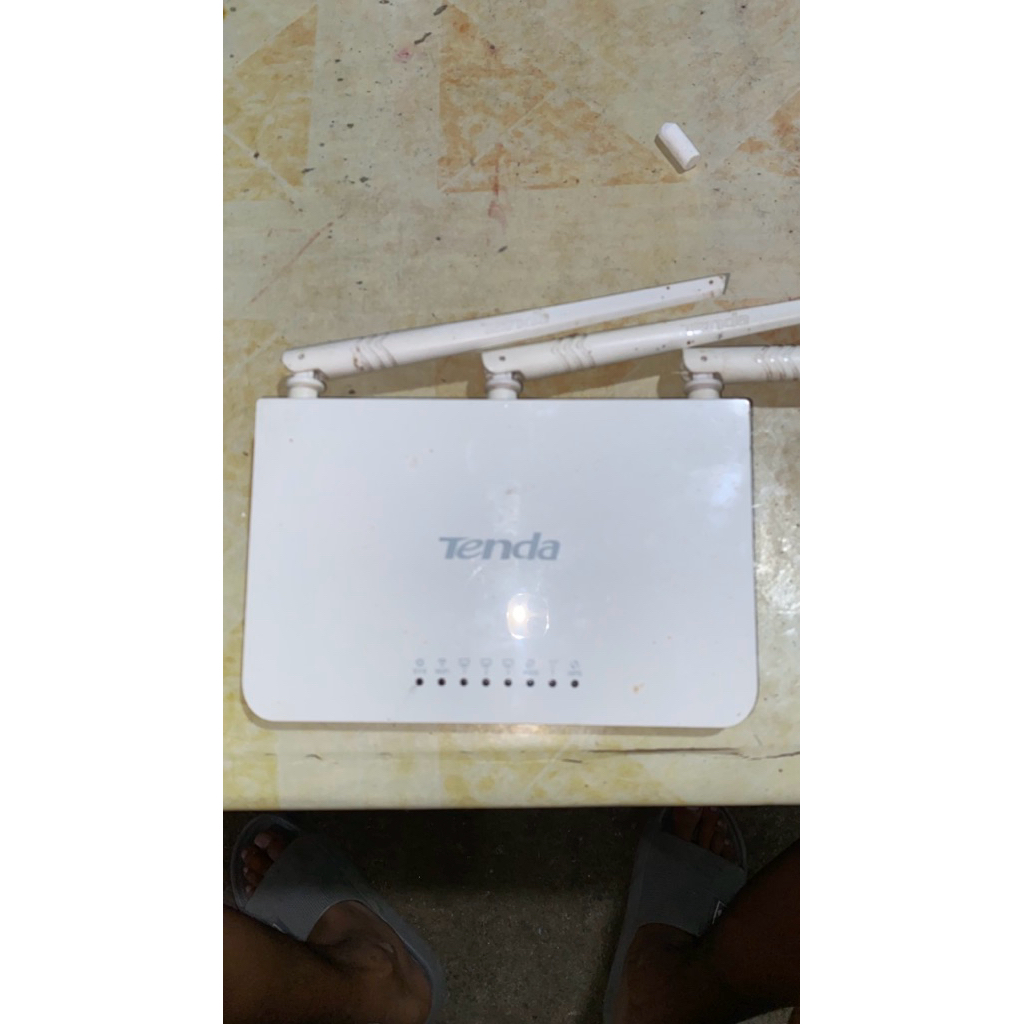 Tenda F3 Router 300Mbps Bekas