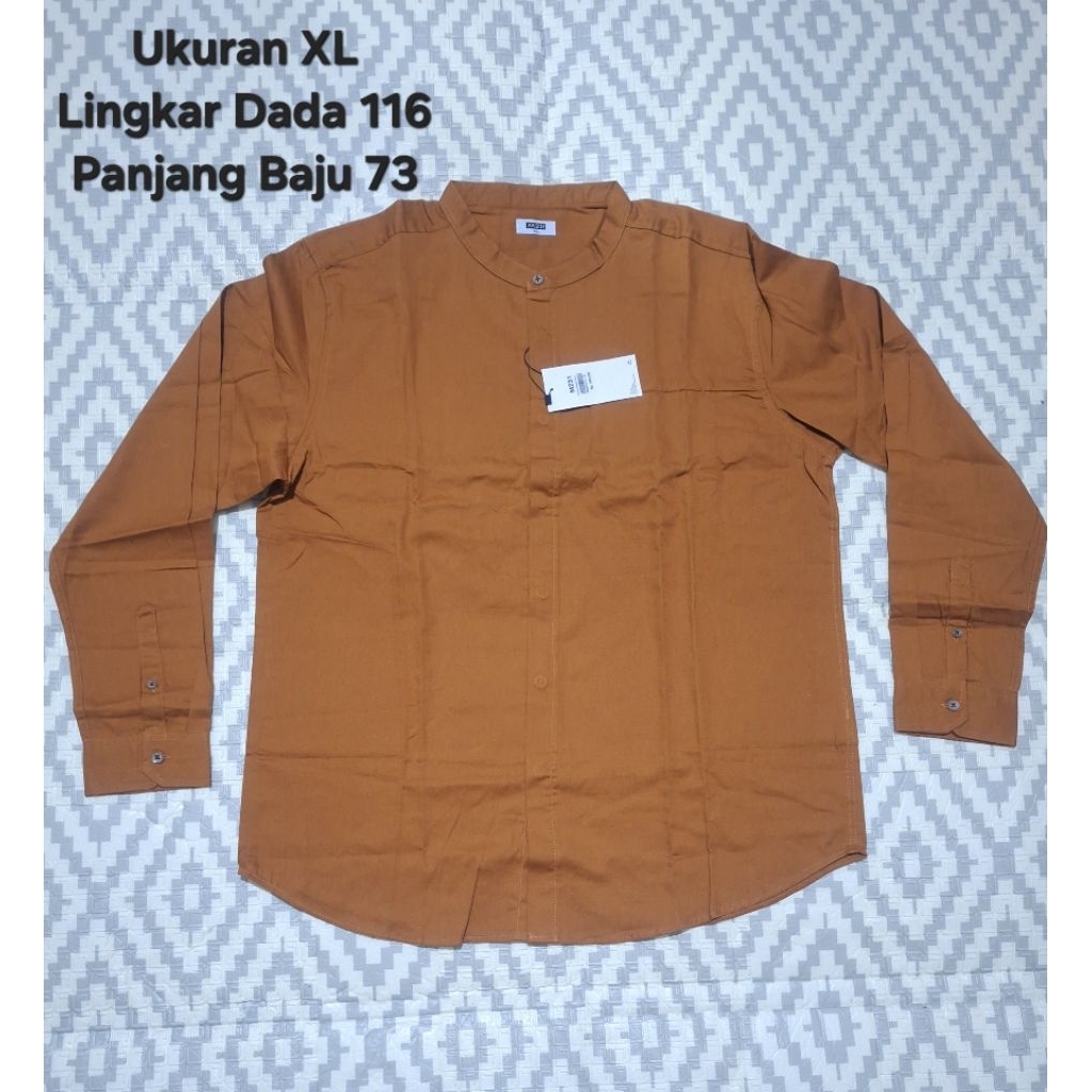M231 Kemeja Pria
