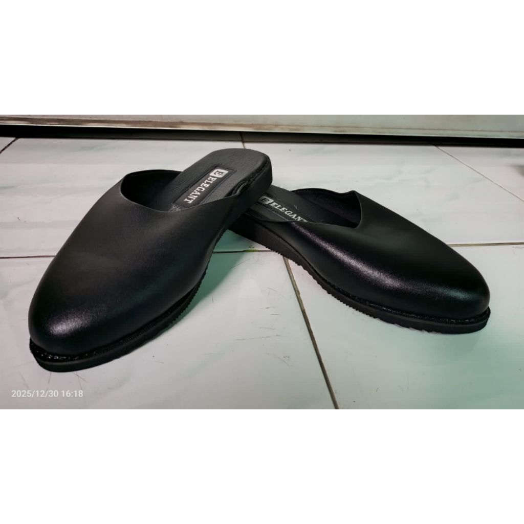 Sandal Slop Hitam Busana Adat Jawa/Sandal Slop Dalang Premium/Selop Sandal Hitam Polos Pakaian Penga