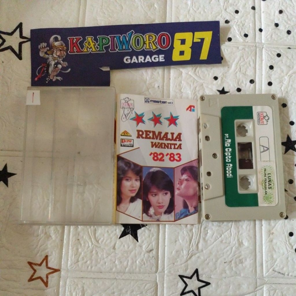 KASET PITA,,,REMAJA WANITA '82 '83