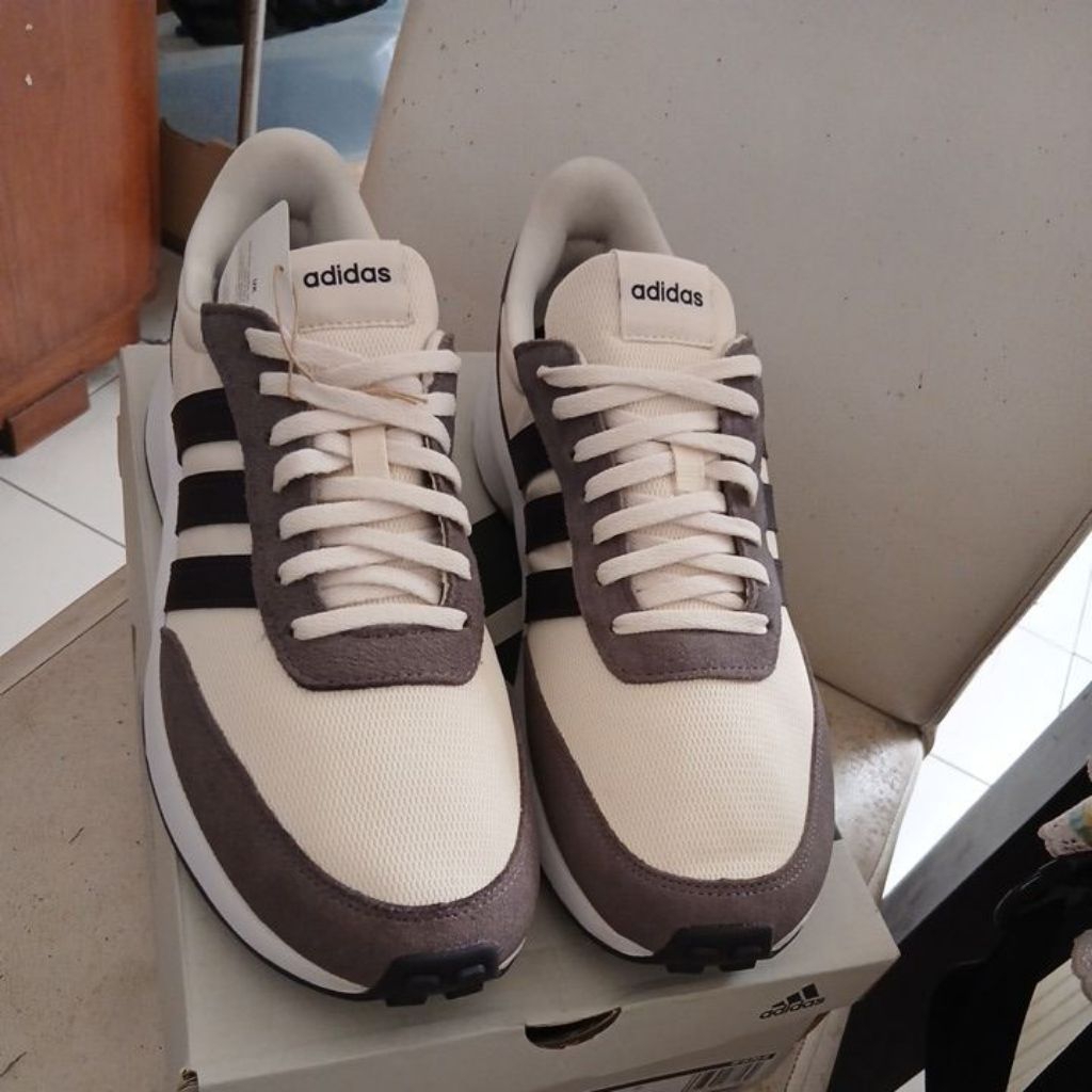 Adidas Run 70s Lifestyle Running Shoes Men White IF8764 - Size 44