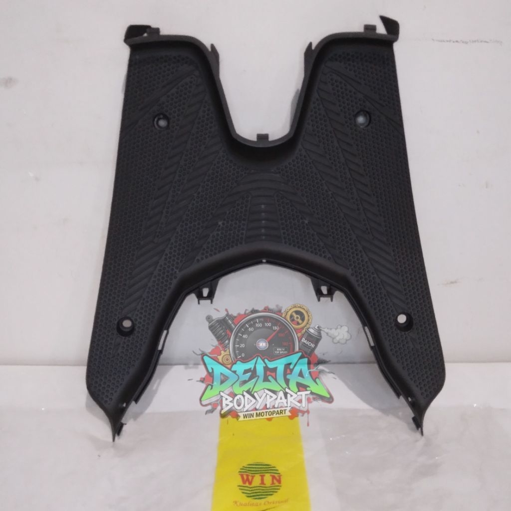 FOOTREST ATAS VARIO KARBU (WIN)