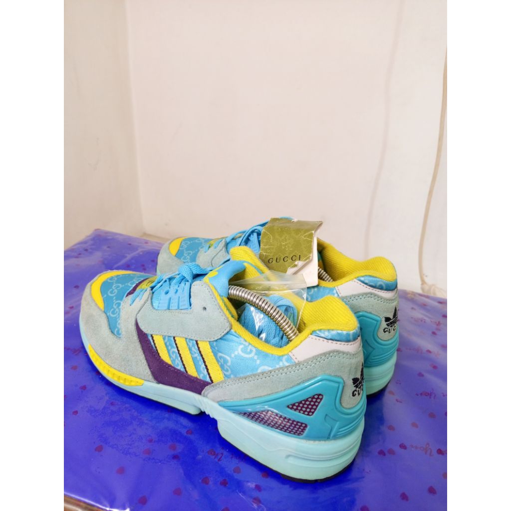 Cuci gudang sepatu second Gucci X adidas Size 43,5