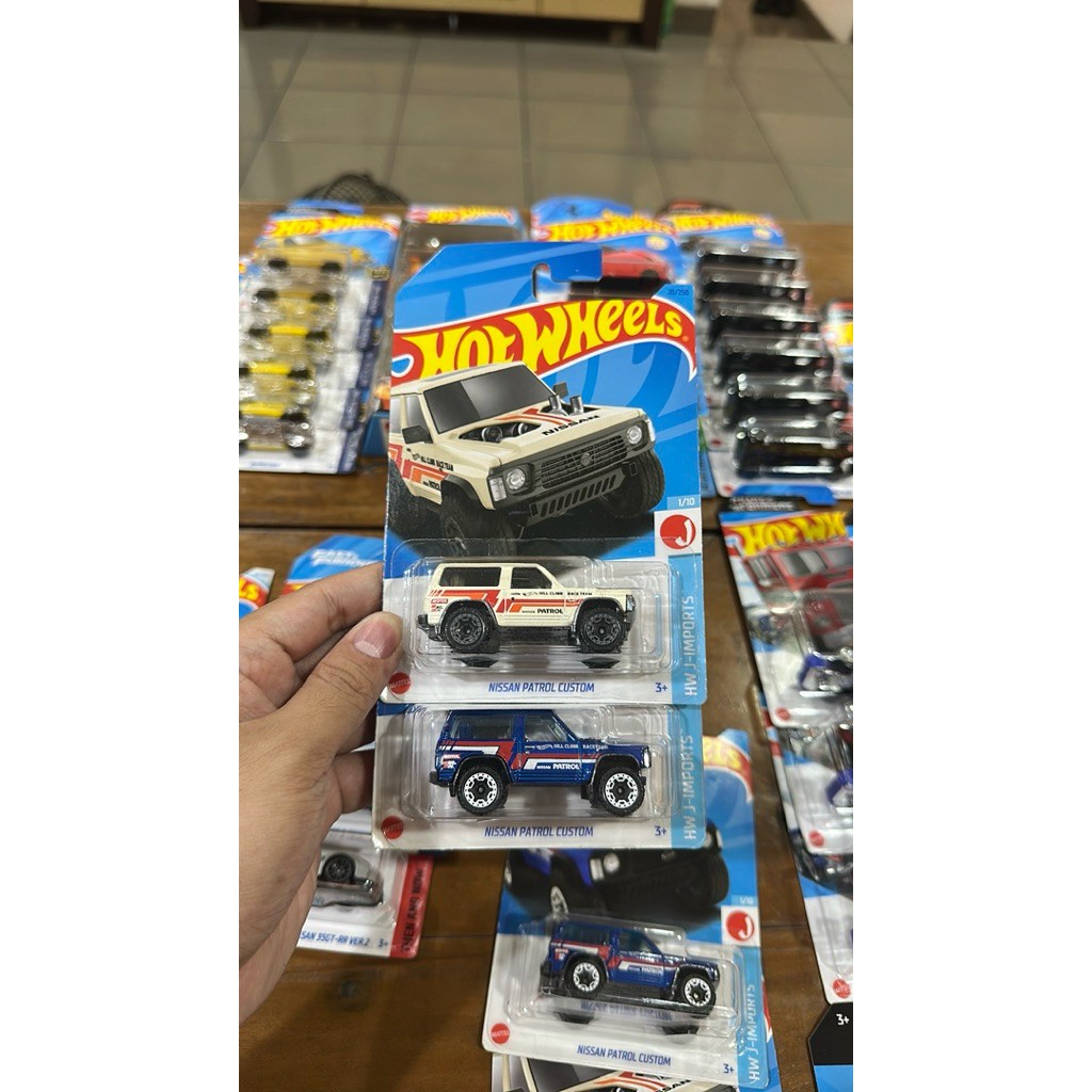 Hotwheels Nissan Patrol Custom