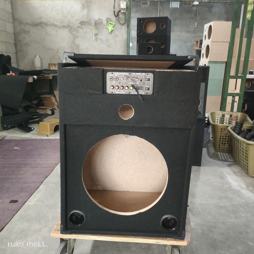 Box Speaker 15 Inch tempat mesin power  dan twiter