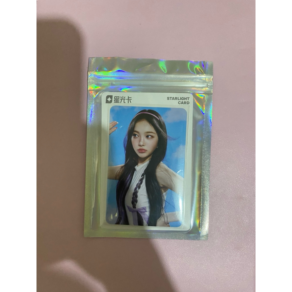 PHOTOCARD HEARTS2HEARTS- STYLE QQ MUSIC