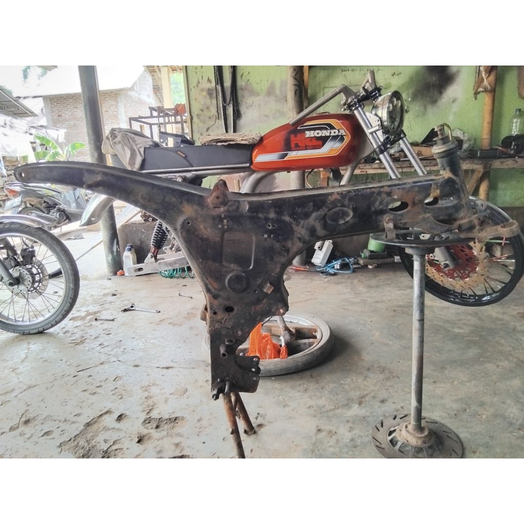 Rangka suzuki A100 ECONOS