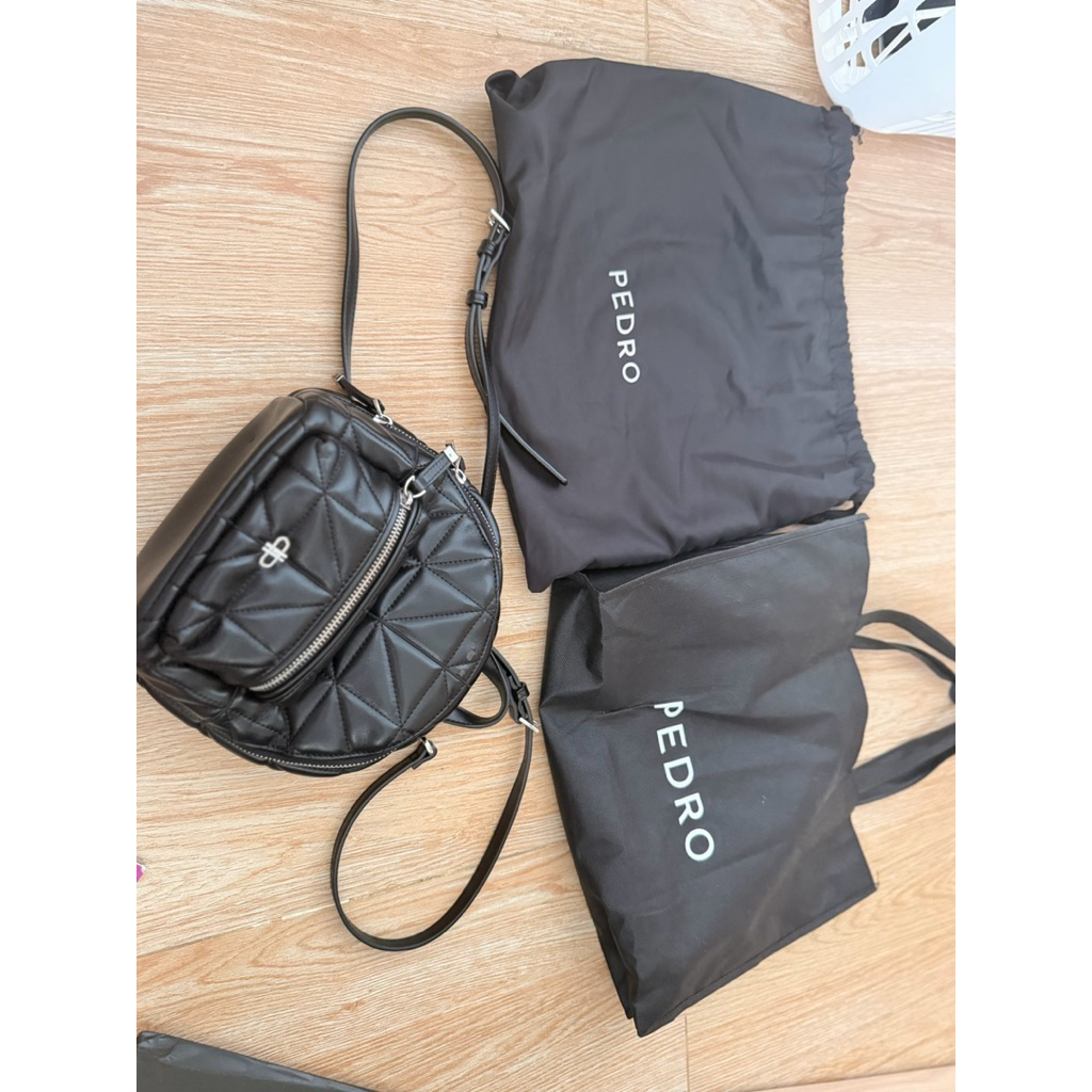 PRELOVED TAS PEDRO