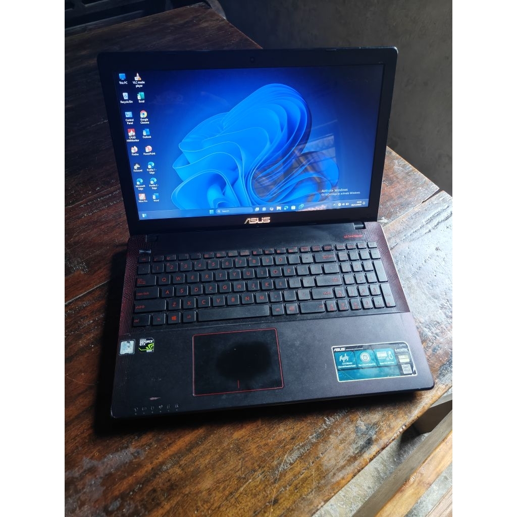 Laptop BabyRog Asus X550VX Core i7 Gen 6 Ssd 256Gb Ram 8(bisa upgrade)