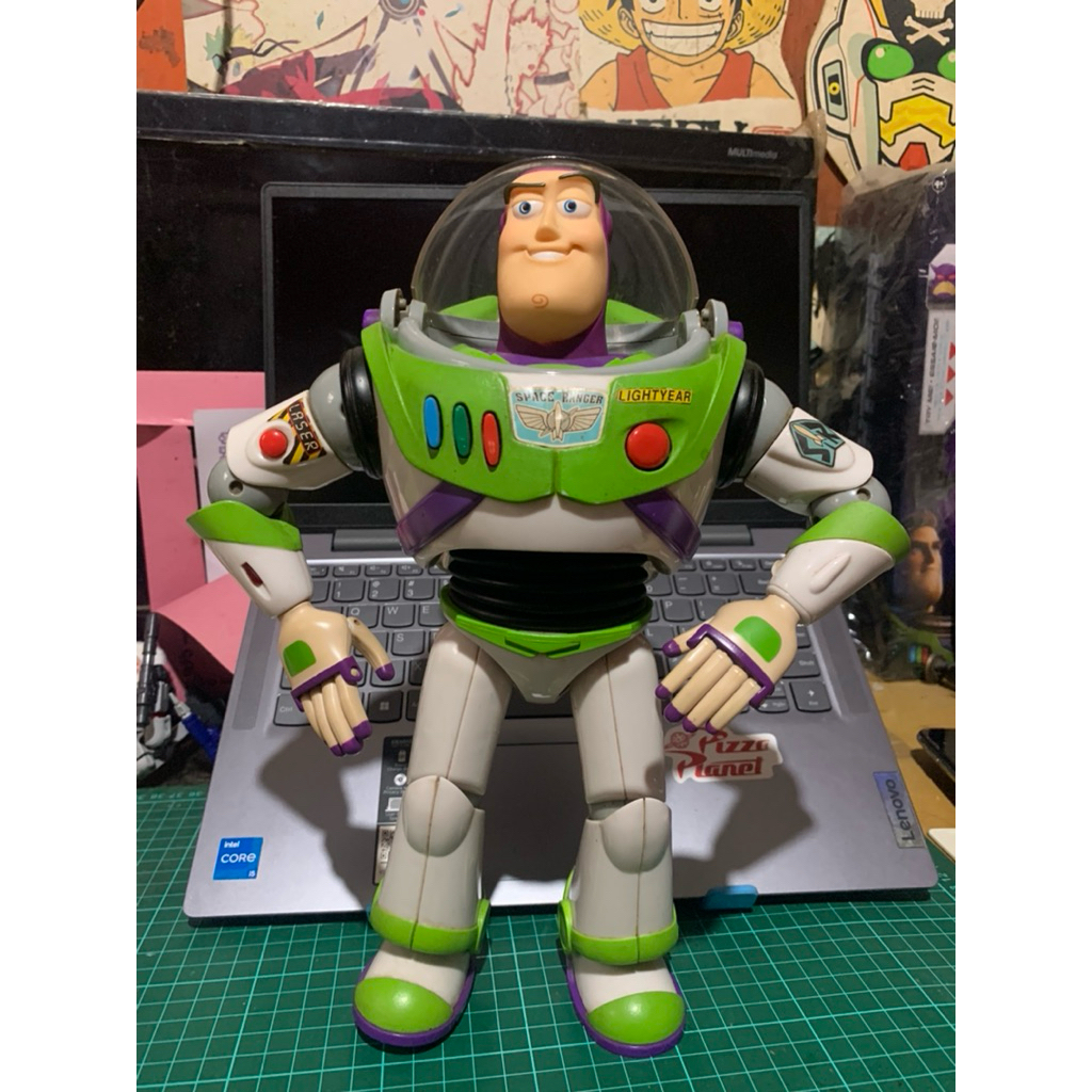 Buzz Lightyear signature Collection thinkway