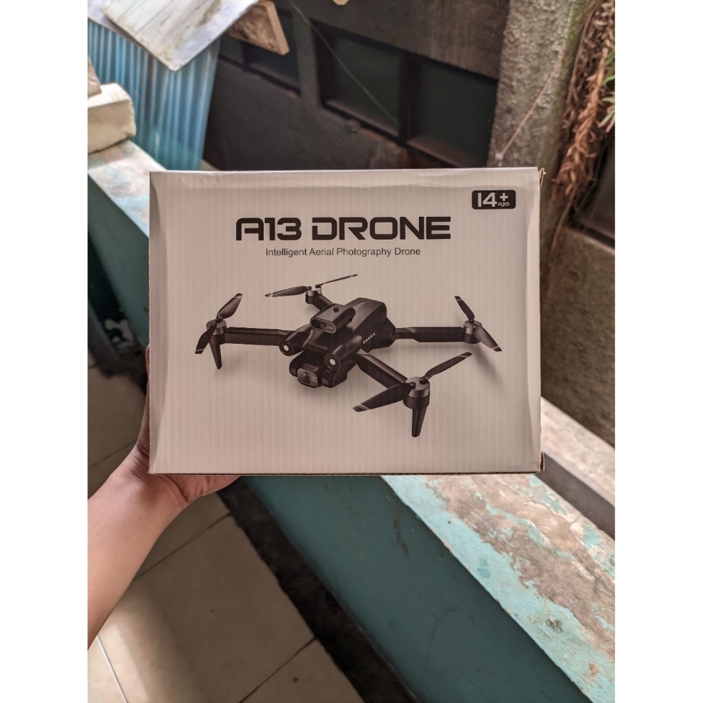 {BARU} A13 Drone remote control kamera jarak jauh -free alas pendaratan- (karbon) / drone kamera rem