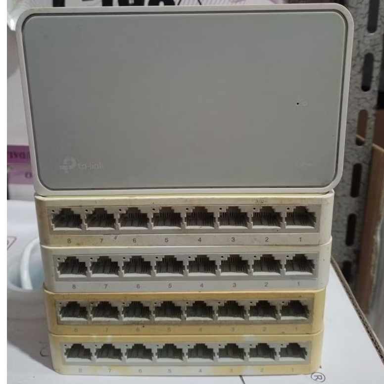 SWITCH HUB 8-PORT ( TP LINK )