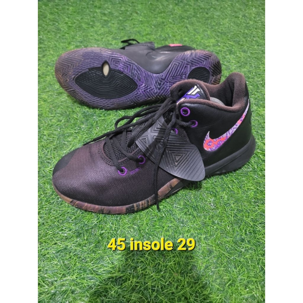sepatu basket s45 kyrie flytrap3
