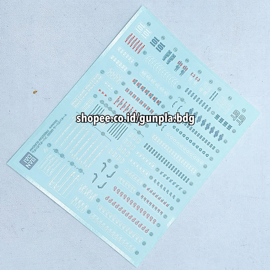 Bandai MGSD Gundam Freedom Part Stiker