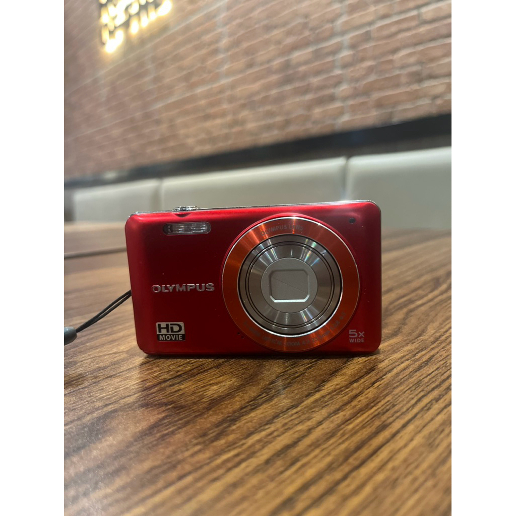 Digital Camera | Olympus VG-120