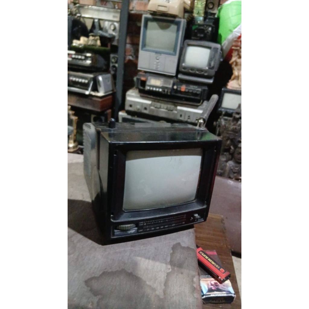 tv mini 145rb jadul antik kuno lawas vintage display mati