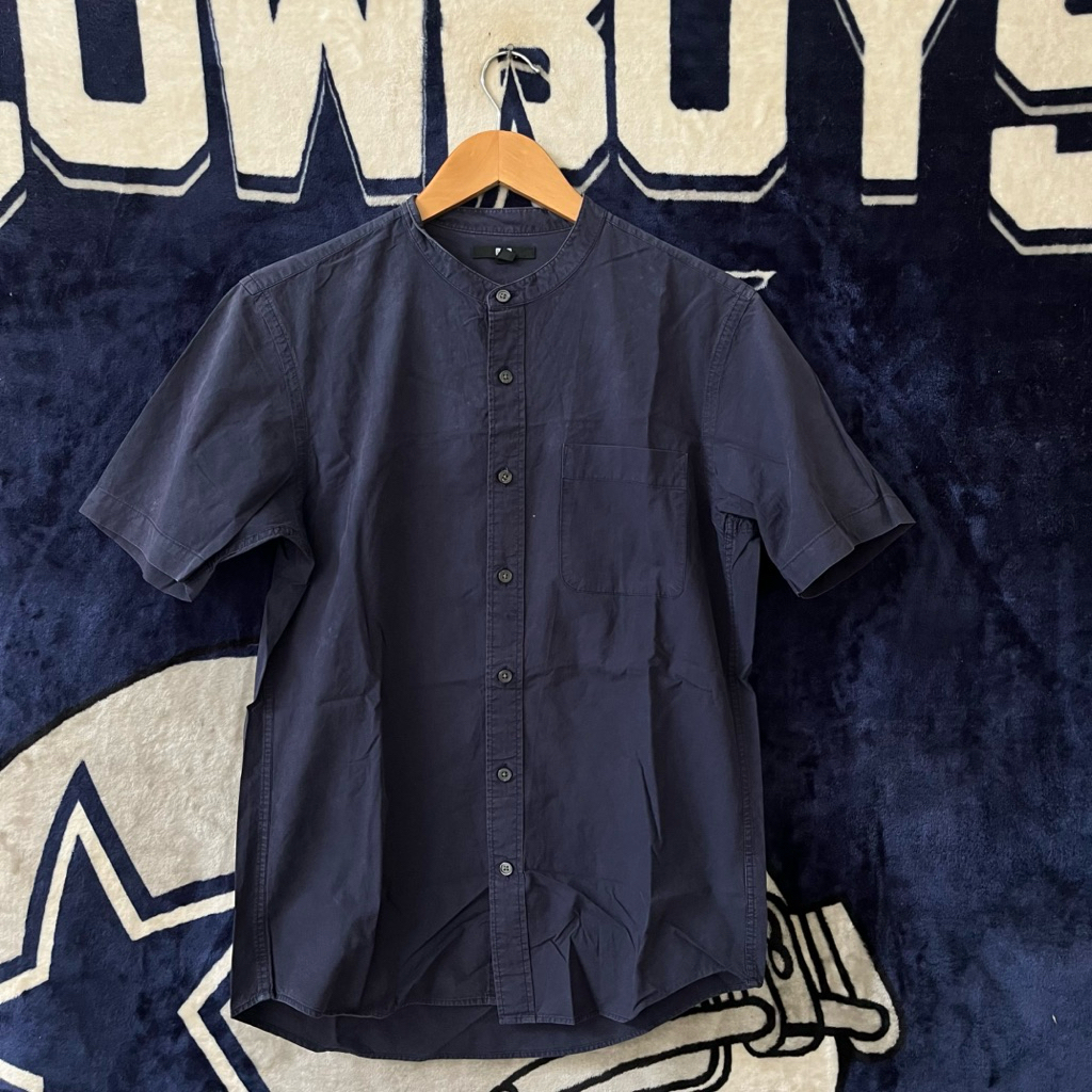 Kemeja Shanghai Uniqlo