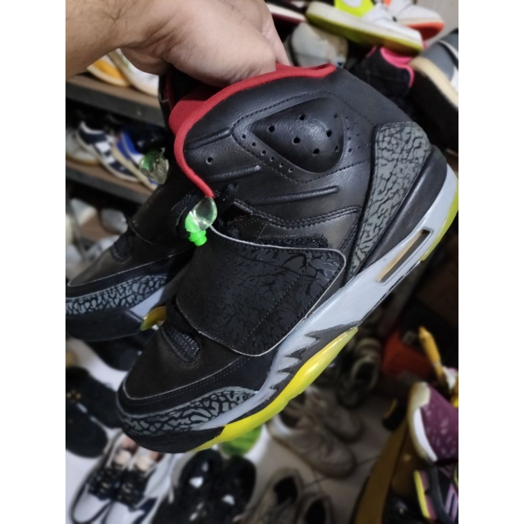 J0rdan retro Son of Mars marvin the martian, size 45