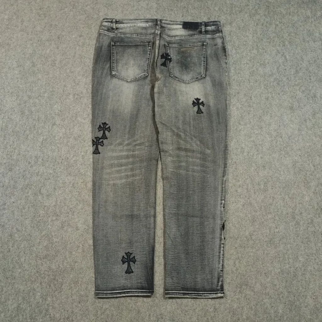 Celana slim straight jeans panjang pria CHROME HEARTS size 40 second