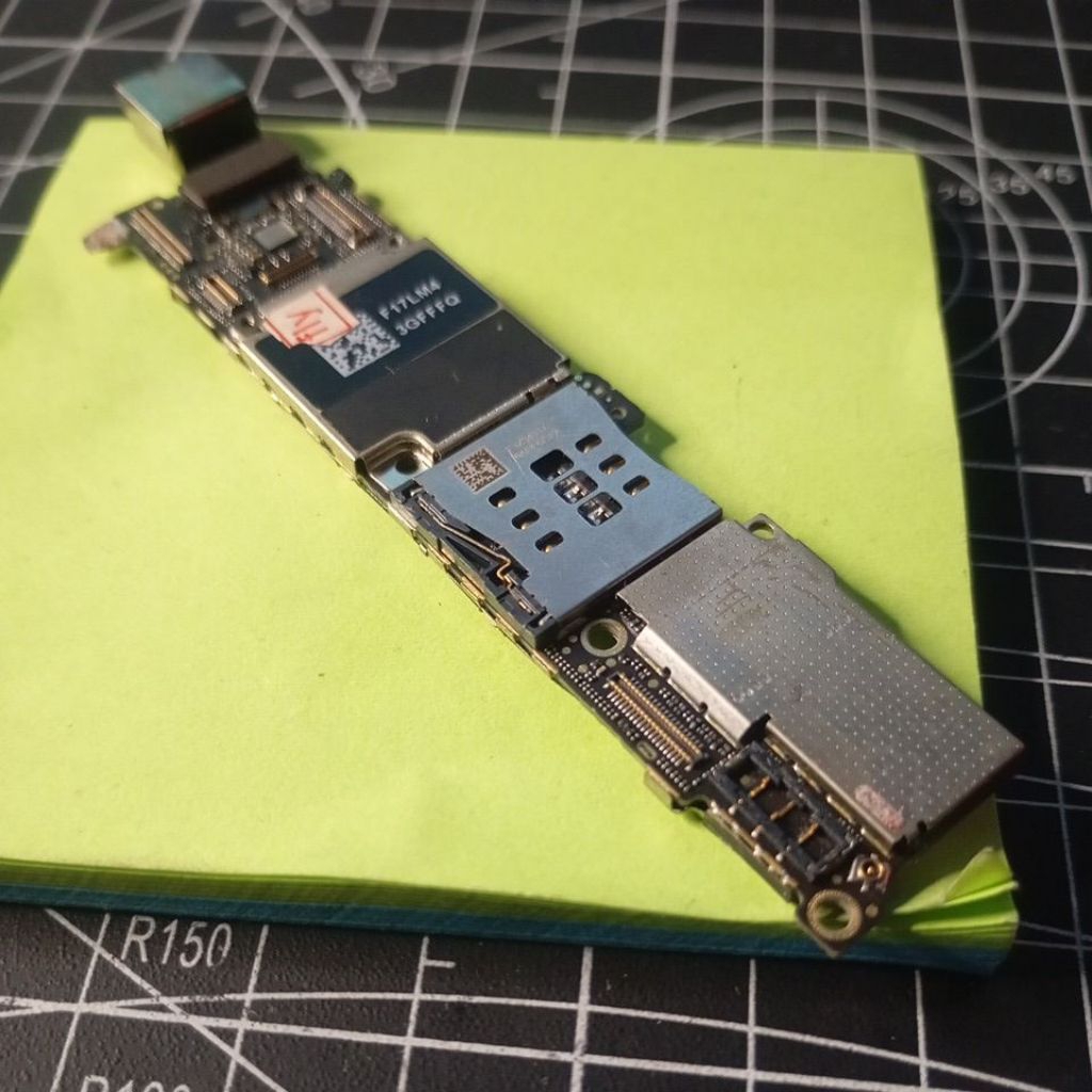 Mesin iPhone 5S Original kondisi blum ditest anggap aja mati