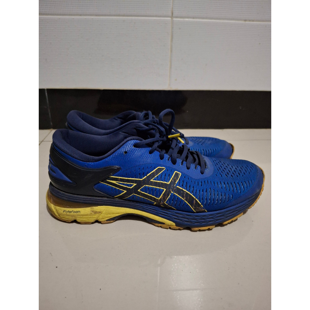 Asics Gel-Kayano 25 Lemon Spark size EU 42, sepatu lari
